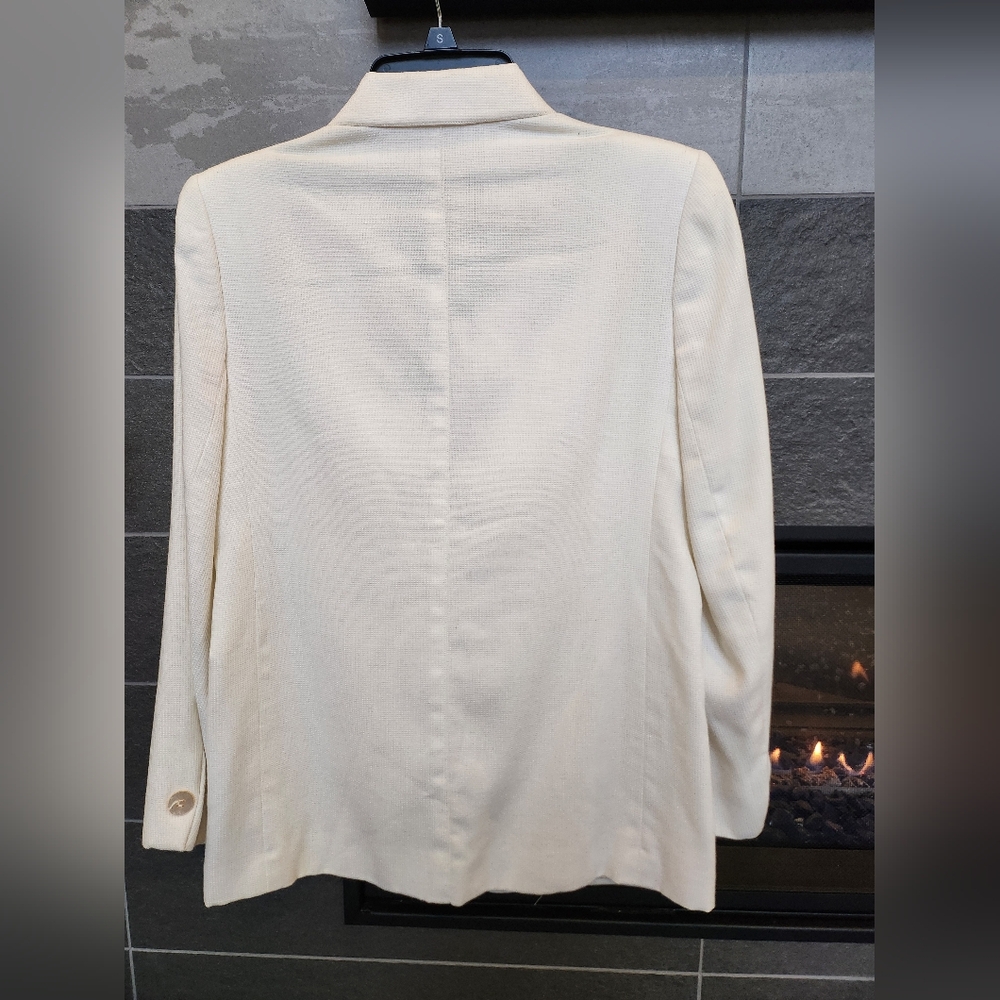 Vintage Evan Picone Saks Fifth Avenue White Formal Blazer Shell Button Accents - Picture 3 of 9